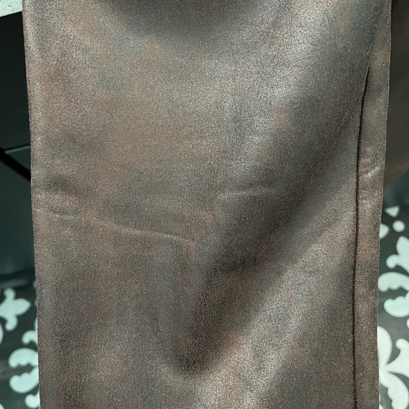 NWT Max Studio Faux Brown Leather Leggings, Size Medium - Picture 7 of 9